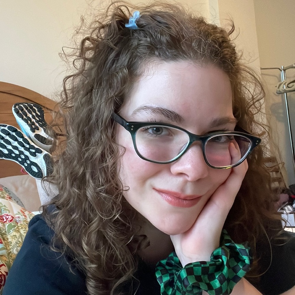 Meet your Posher, Ashley
